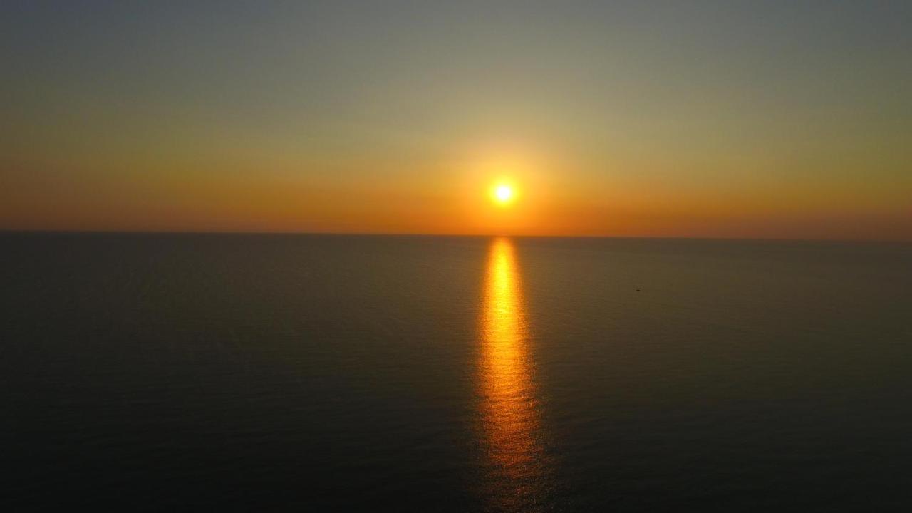 Torquemada Beach Club Margherita Di Savoia Eksteriør bilde
