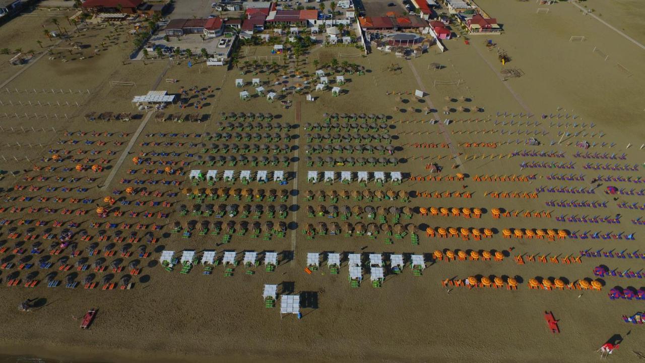 Torquemada Beach Club Margherita Di Savoia Eksteriør bilde