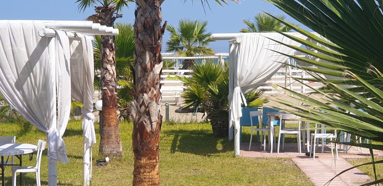 Torquemada Beach Club Margherita Di Savoia Eksteriør bilde